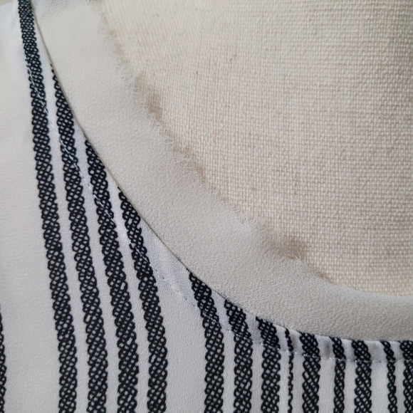 4/$25 Who What Wear tunic top ,trim neck boottom Size XXL - Picture 9 of 9